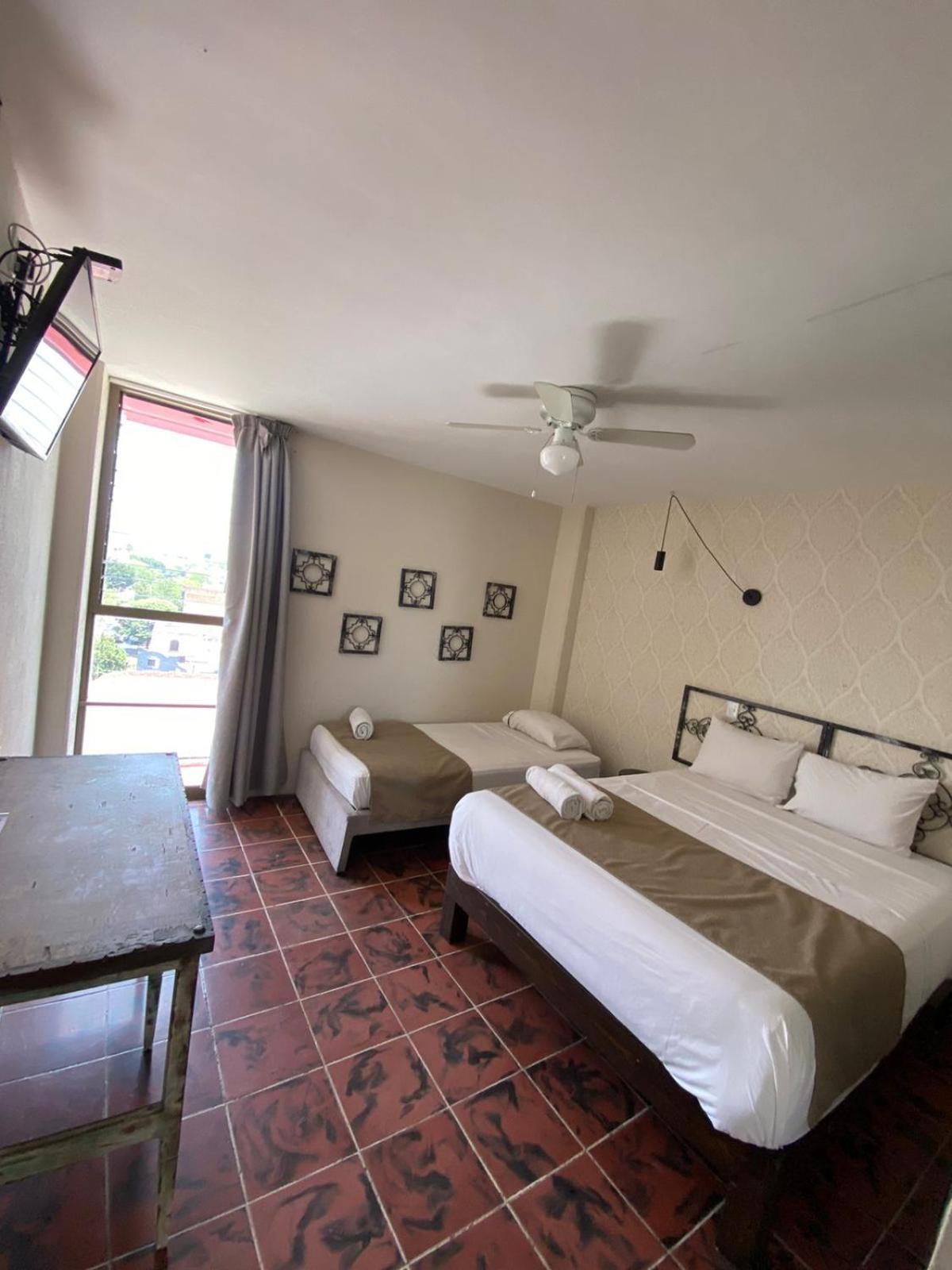 Hotel Flamingos Guadalajara Eksteriør billede